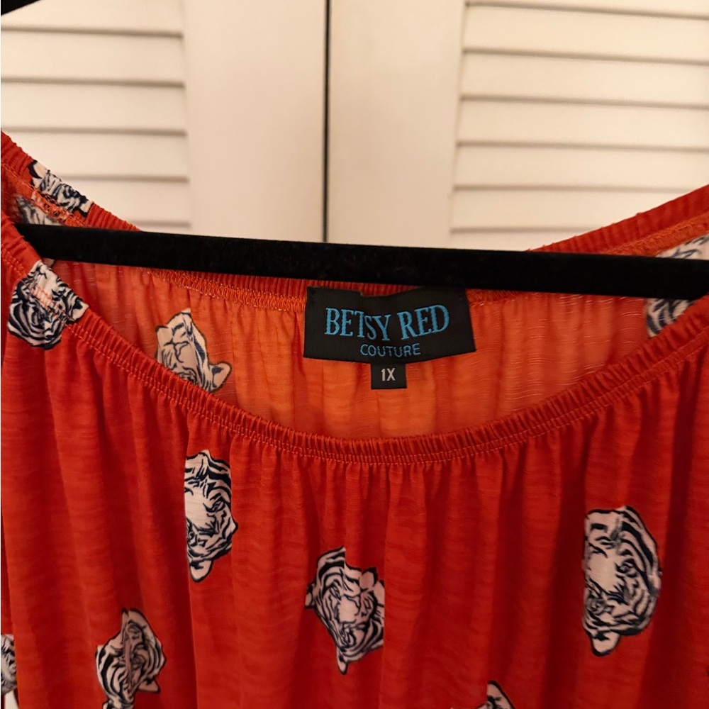 Tiger Print Tunic Top - Picture 3 of 3